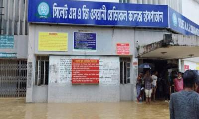 সিলেটে বন্যা পরিস্থিতির অবনতি, ওসমানী হাসপাতালে পানি